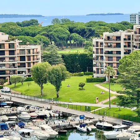 Апартаменты My Resid Cannes Marina Vue *