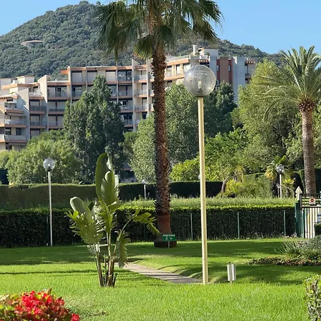 My Resid Cannes Marina Vue Apartment